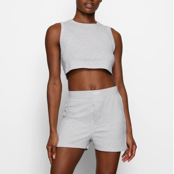 SKIMS BOYFRIEND LOOSE BOXERS LIGHT HEATHER GREY - Picture 6 of 9